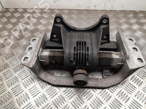 Used Engine mount Engine mount 37571941 37571941