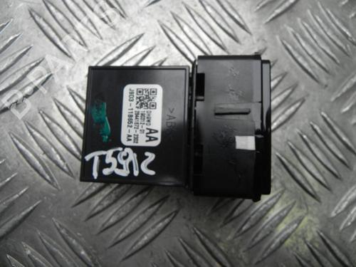 Switch JAGUAR I-PACE (X590) EV400 AWD | BP37580404I30 - Image 2