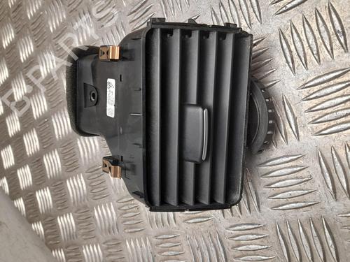 Used Air vent VW TOUAREG (7P5, 7P6) 3.0 V6 TDI (245 hp) 28930186