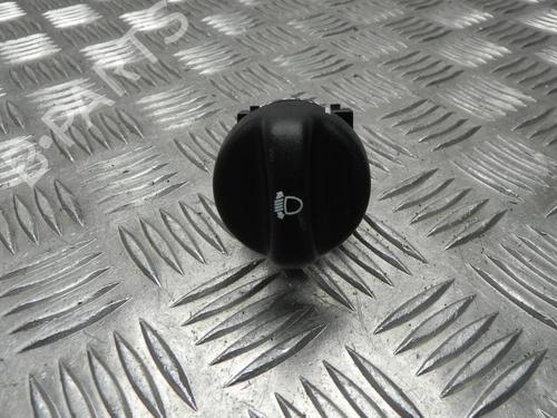 Used Switch DACIA SANDERO II TCe 90 (B8M1, B8MA, B8AC) (90 hp) 28909951