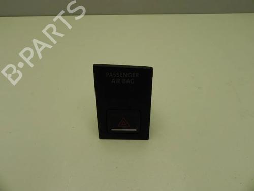 Used Warning switch Warning switch VW GOLF VII (5G1, BQ1, BE1, BE2) 1.6 TDI (105 hp) 28937937 28937937