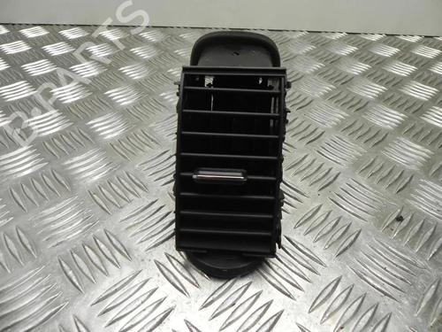 Difusor / Saída de ar Difusor / Saída de ar TOYOTA PRIUS Liftback (_W2_) 1.5 Hybrid (NHW20_, NHW20R) (112 hp) 28926911 28926911