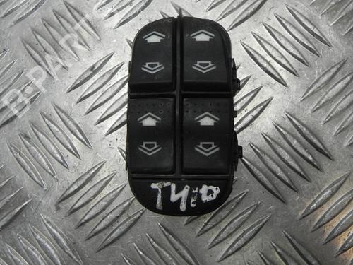 Used Left front window switch FORD FOCUS I Turnier (DNW) 1.8 DI / TDDi (75 hp) 28931534