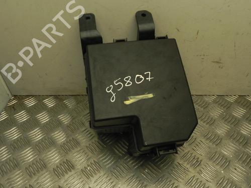 Used Fuse box KIA SORENTO II (XM) 2.2 CRDi 4WD (197 hp) 28921532