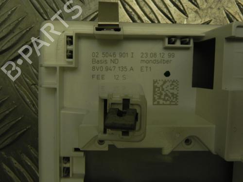 Interior roof light AUDI Q3 (8UB, 8UG) 2.0 TFSI quattro | BP28910105I8 
