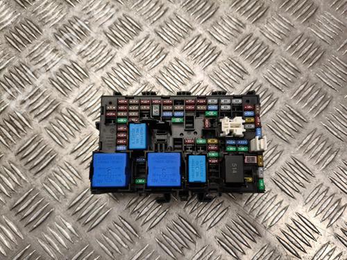 Used Fuse box Fuse box 38314395 38314395