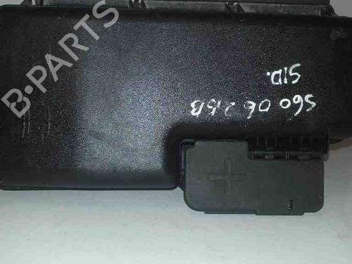 Used Fuse box VOLVO S60 I (384) 2.5 T (210 hp) 28936506
