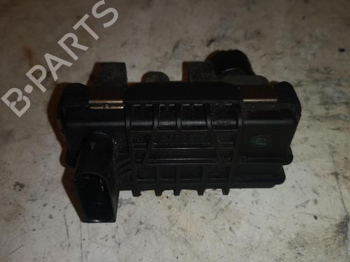 Elektronische module BMW 1 (E81) 118 d (143 hp) 28919394