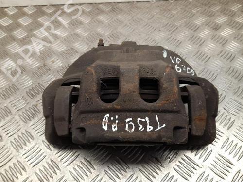 Højre bremsekaliber foran VW MULTIVAN T5 (7HM, 7HN, 7HF, 7EF, 7EM, 7EN) 2.0 BiTDI (180 hp) 28930831