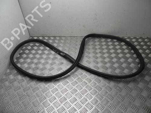 rubber-door-seal-bmw-x4-g02-f98-2018-37546729 main image