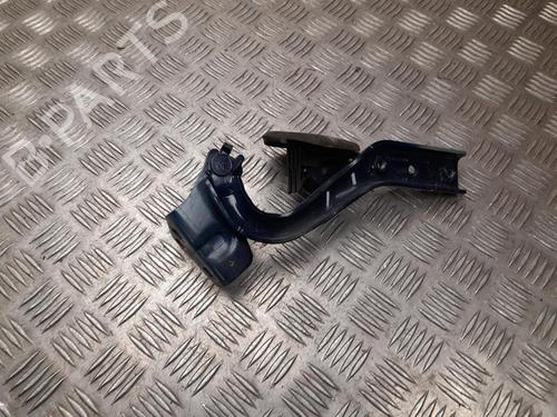Used Hinge/Door check strap Hinge/Door check strap 37563634 37563634