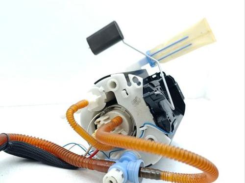 Fuel pump JAGUAR F-TYPE Convertible (X152) 5.0 SCV8 S | BP38999230M76 - Image 3