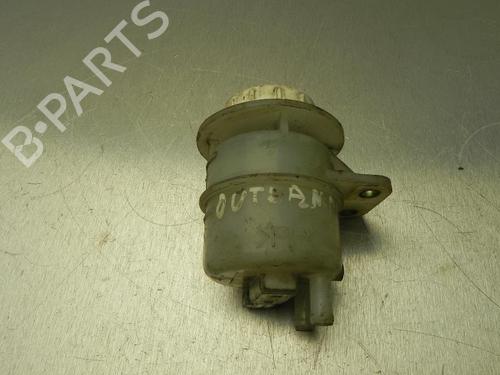Bremsflüssigkeitsbehälter für MITSUBISHI OUTLANDER I (CU_W) 2.4 4WD (CU5W) (160 hp) 28924655