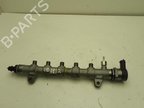 Fordelerrør HYUNDAI i30 (GD) 1.6 CRDi (128 hp) 28916733