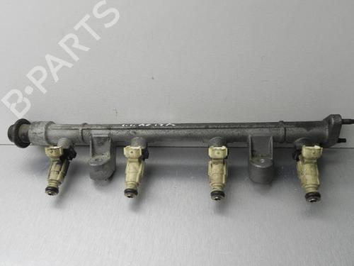 Used Injection rail HYUNDAI TUCSON (JM) 2.0 (141 hp) 28931982