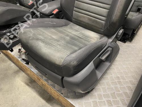 Sæde sæt VW TOURAN (5T1) 2.0 TDI | BP38967770C78 - Image 3