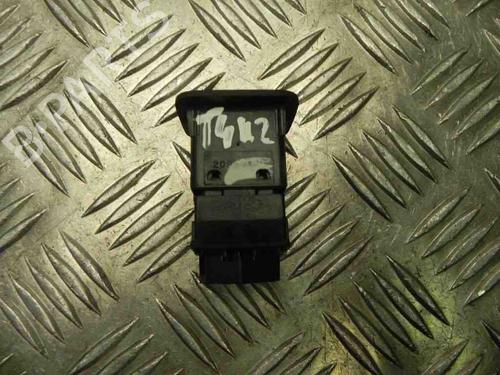 Switch TOYOTA AURIS Estate (_E18_) 1.4 D-4D (NDE180_) | BP28924608I30