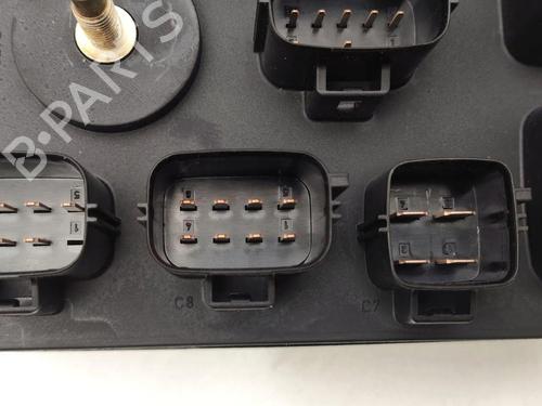 Fuse box JAGUAR XJ (X351) 3.0 SCV6 | BP28914887E1 