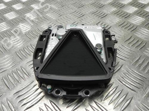Kamera TESLA MODEL S (5YJS) 85 (367 hp) 28922849