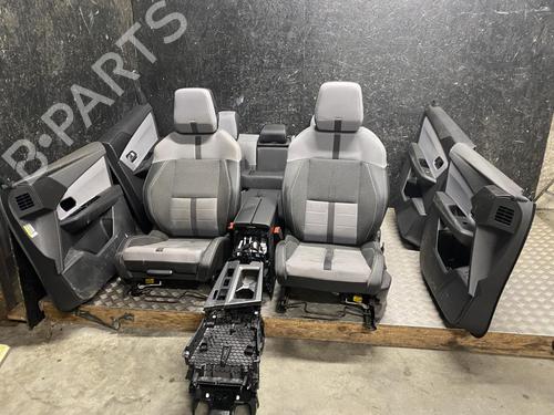 Used Seats set Seats set 38763162 38763162