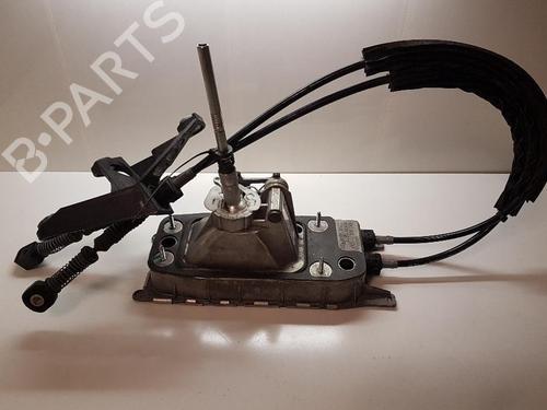 Used Gear lever SKODA YETI (5L) 1.6 TDI (105 hp) 28916039