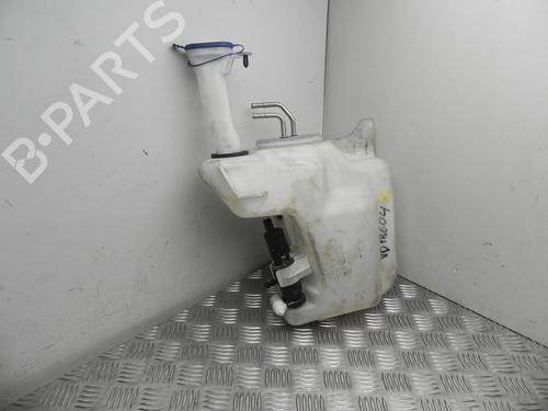 Used Windscreen washer tank Windscreen washer tank 37582205 37582205