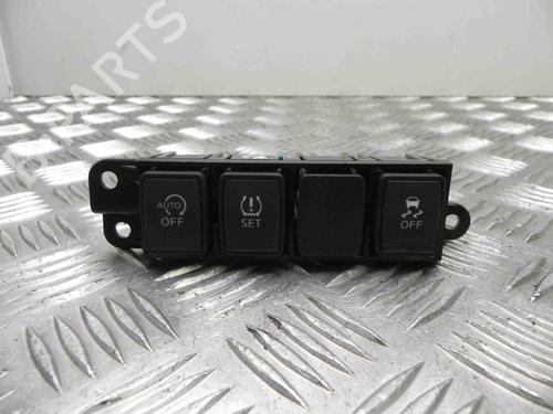 Used Switch NISSAN JUKE (F15) 1.5 dCi (110 hp) 28934703