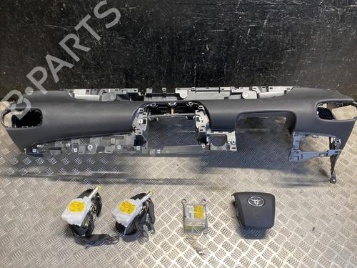 Used Dashboard TOYOTA PRIUS (_W5_) 1.8 Hybrid (ZVW50, ZVW50_, ZVW51_, ZVW50R, ZVW51) (122 hp) 28947280