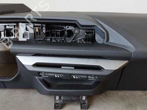 Dashboard BMW 1 (F70) 120 d Mild-Hybrid | BP40027258C46 - Image 22