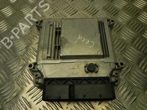 Steuergerät Motor für KIA CEE'D Hatchback (ED) 1.6 (122 hp) 28930206
