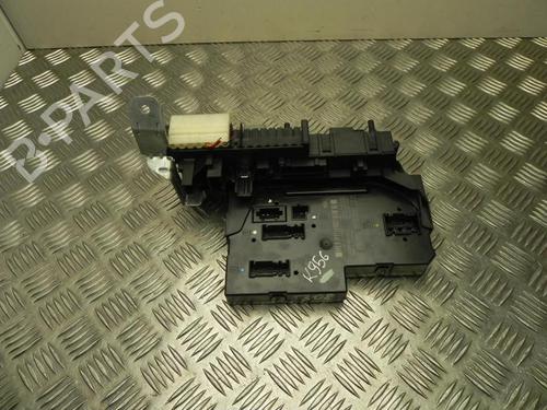 Used Fuse box Fuse box 37578931 37578931