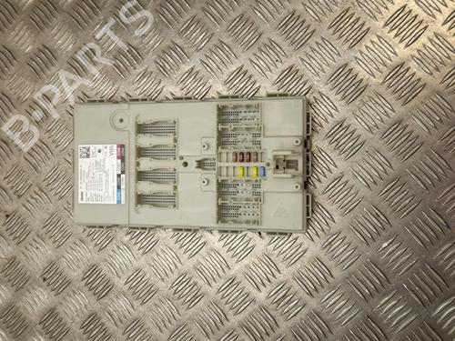 Used Fuse box Fuse box 37547640 37547640