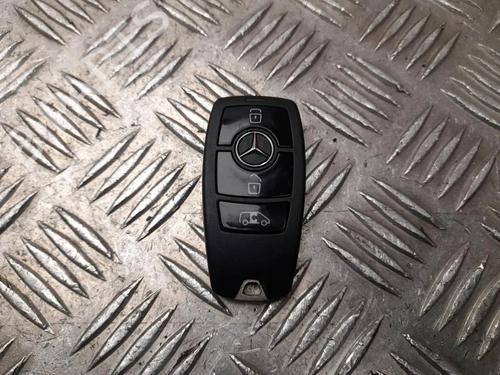 Used Electronic module Electronic module MERCEDES-BENZ VITO Van (W447) 114 CDI (447.601, 447.603, 447.605) (136 hp) 34061068 34061068