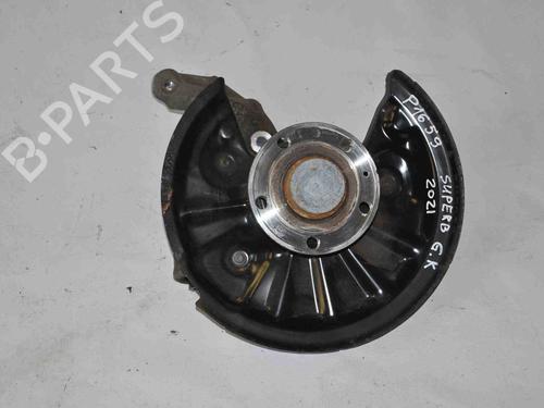 Used Left rear steering knuckle SKODA SUPERB III (3V3) 2.0 TDI (150 hp) 28938746