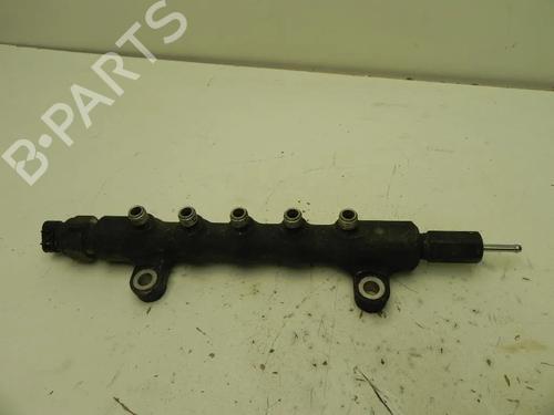 Used Injection rail TOYOTA RAV 4 III (_A3_) 2.2 D 4WD (ALA30_, ALA30R) (150 hp) 28930575