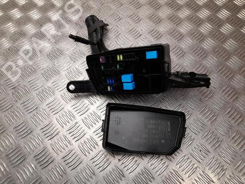 Used Fuse box Fuse box 37555536 37555536