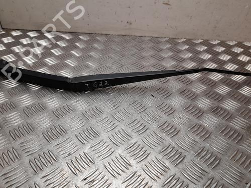 Used Front windshield wiper arm NISSAN LEAF (ZE0) Electric (109 hp) 28946607