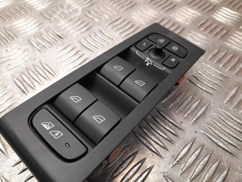 Switch VOLVO XC40 (536) T3 | BP37556761I30 - Image 2