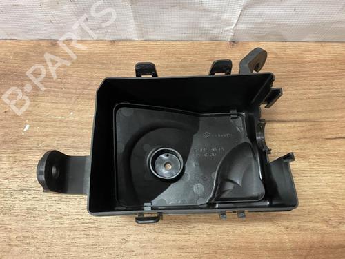 Used Fuse box Fuse box 38966599 38966599