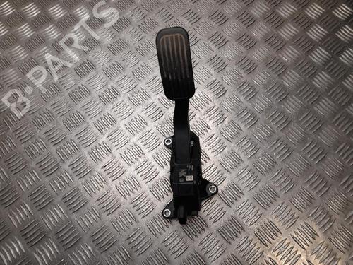 pedal-toyota-corolla-saloon-_e21_-2019-37548536 main image