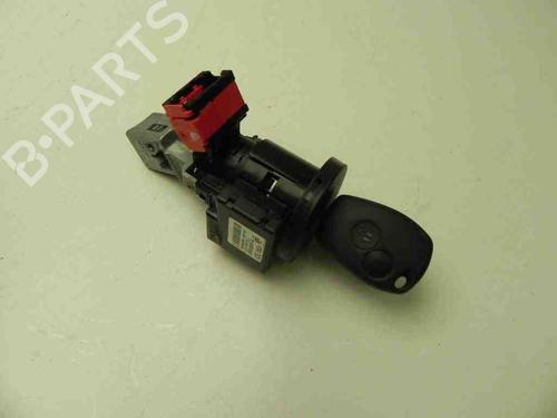 Used Ignition barrel DACIA SANDERO II 1.5 dCi 75 / Blue dCi 75 (B8JW, B8M4, B8AH, B8M7, B8M6) (75 hp) 28947295