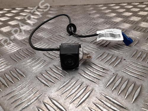 Kamera TESLA MODEL S (5YJS) 85 (367 hp) 30301859