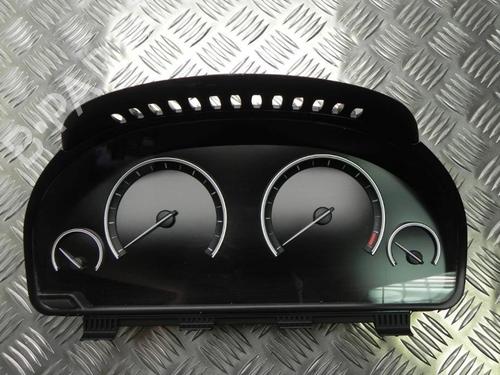 Used Instrument cluster BMW 5 (F10) 535 i (306 hp) 28909796