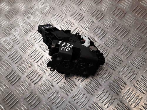 Front right lock VOLVO XC60 I SUV (156) D3 / D4 | BP28930761C97