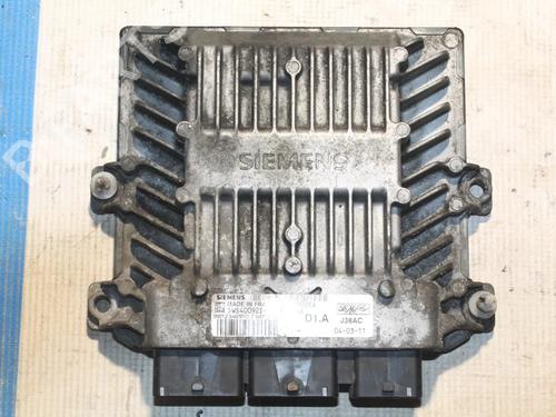 Used Engine control unit (ECU) Engine control unit (ECU) VOLVO S40 II (544) 2.0 D (136 hp) 28944792 28944792