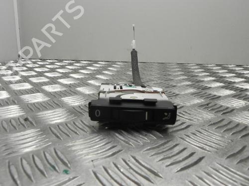 AC Styreenhet / Manøvreringsenhet VW TOUAREG (7LA, 7L6, 7L7) 3.0 V6 TDI (240 hp) 28918371