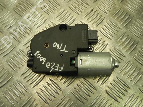 Used Electronic module PEUGEOT 5008 (0U_, 0E_) 1.6 16V (156 hp) 28913643