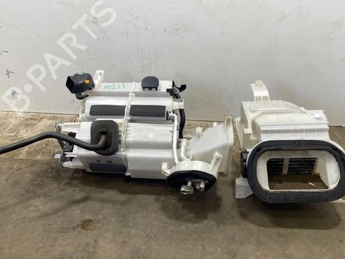Used Heater matrix ASTON MARTIN VANTAGE Vantage 4.7 V8 (426 hp) 28927592
