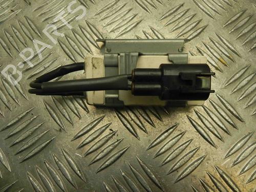 Used Heater resistor TOYOTA YARIS (_P13_) 1.5 (NSP131_) (112 hp) 28941705
