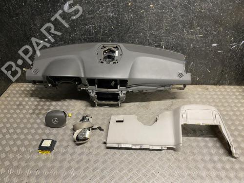 dashboard-mercedes-benz-m-class-w166-2011-2012-2013-2014-2015-39894758 main image